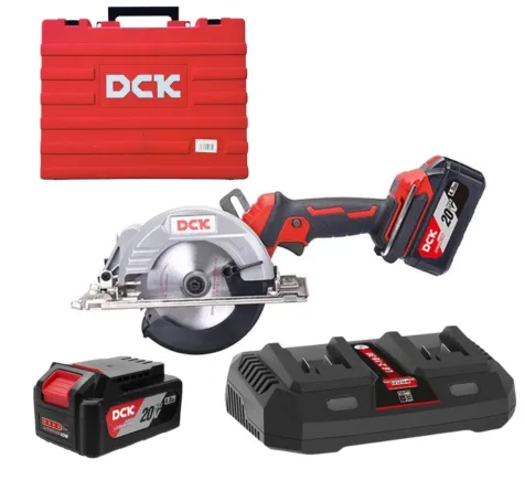 Máy cưa đĩa dùng pin DCK KDMY125(TYPE FK) Tốc độ không tải từ 4200-6700 vòng/phút. Đi kèm với 2 pin 20V 5.0Ah và bộ sạc 20V 4A
