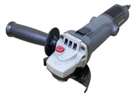 Máy mài góc Kyocera AG1010X Công suất 770W Có khe thoát gió làm mát ở phía đuôi máy giúp tránh tình trạng máy nóng quá mức.