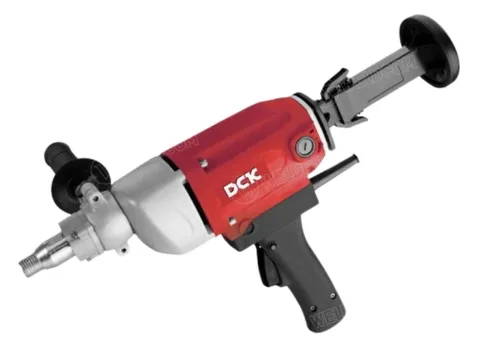 Máy khoan rút lõi bê tông DCK KZZ02-160 Với công suất 1800W có thể khoan đến đường kính Ø160 mm