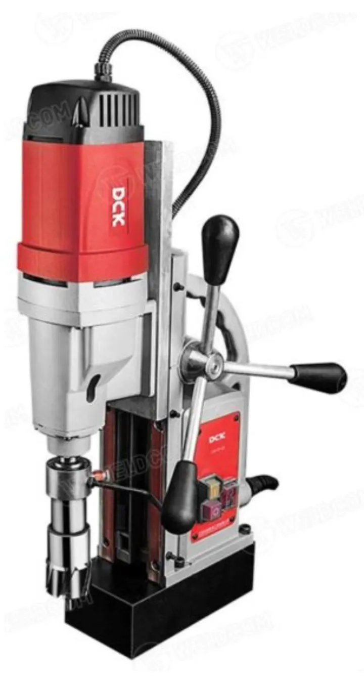 Máy khoan từ DCK KJC23 Công suất 1500W. Tốc độ không tải 390 vòng/phút. Khả năng khoan 0-50mm