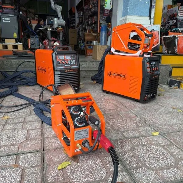 Máy hàn MIG công nghiệp JACPRO MIG-500 Công suất 500A mạnh mẽ, vận hành liên tục